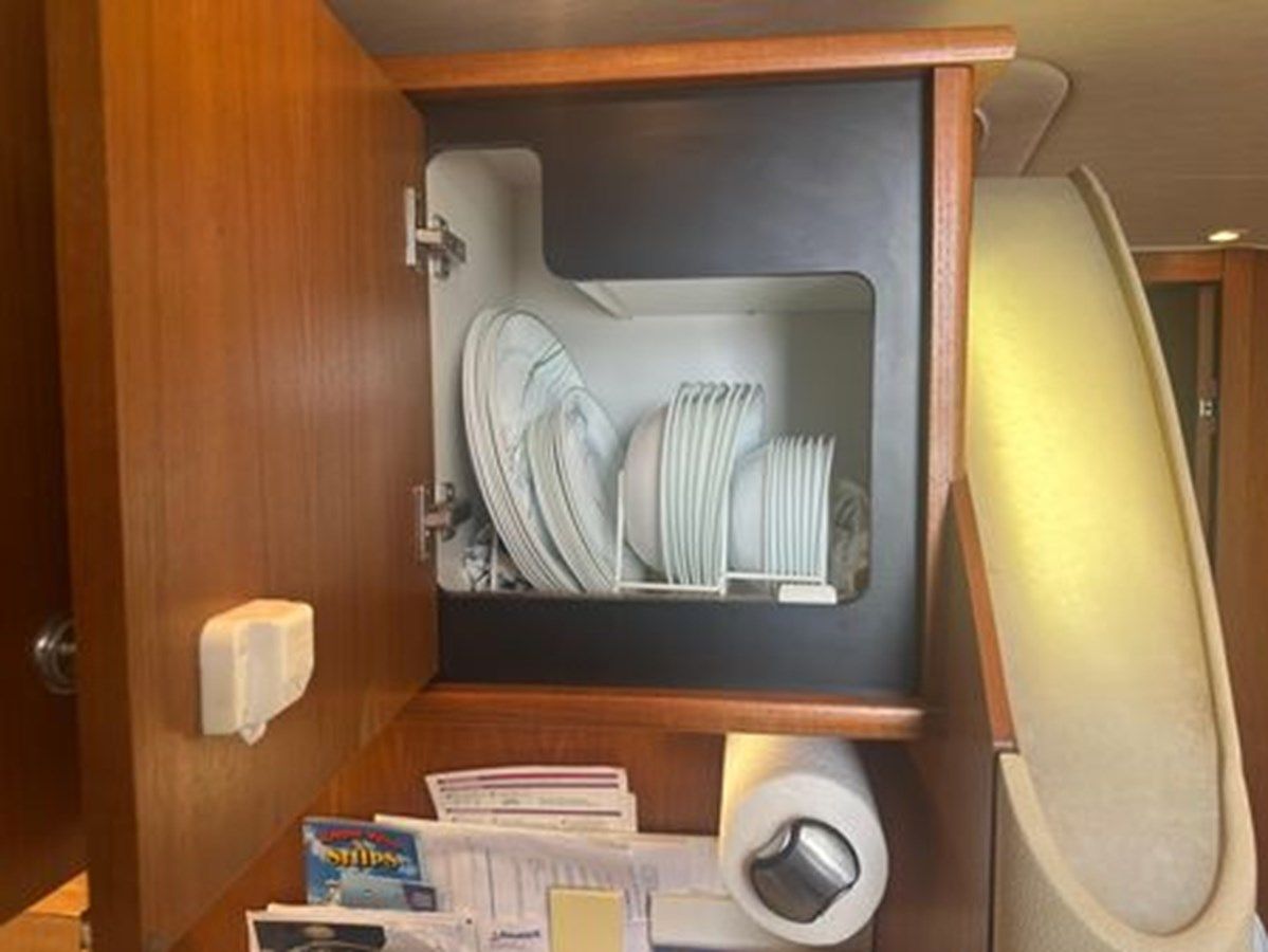 best yacht sales deals 2007 Tiara Yachts 4300 Sovran - VOLVO PENTA