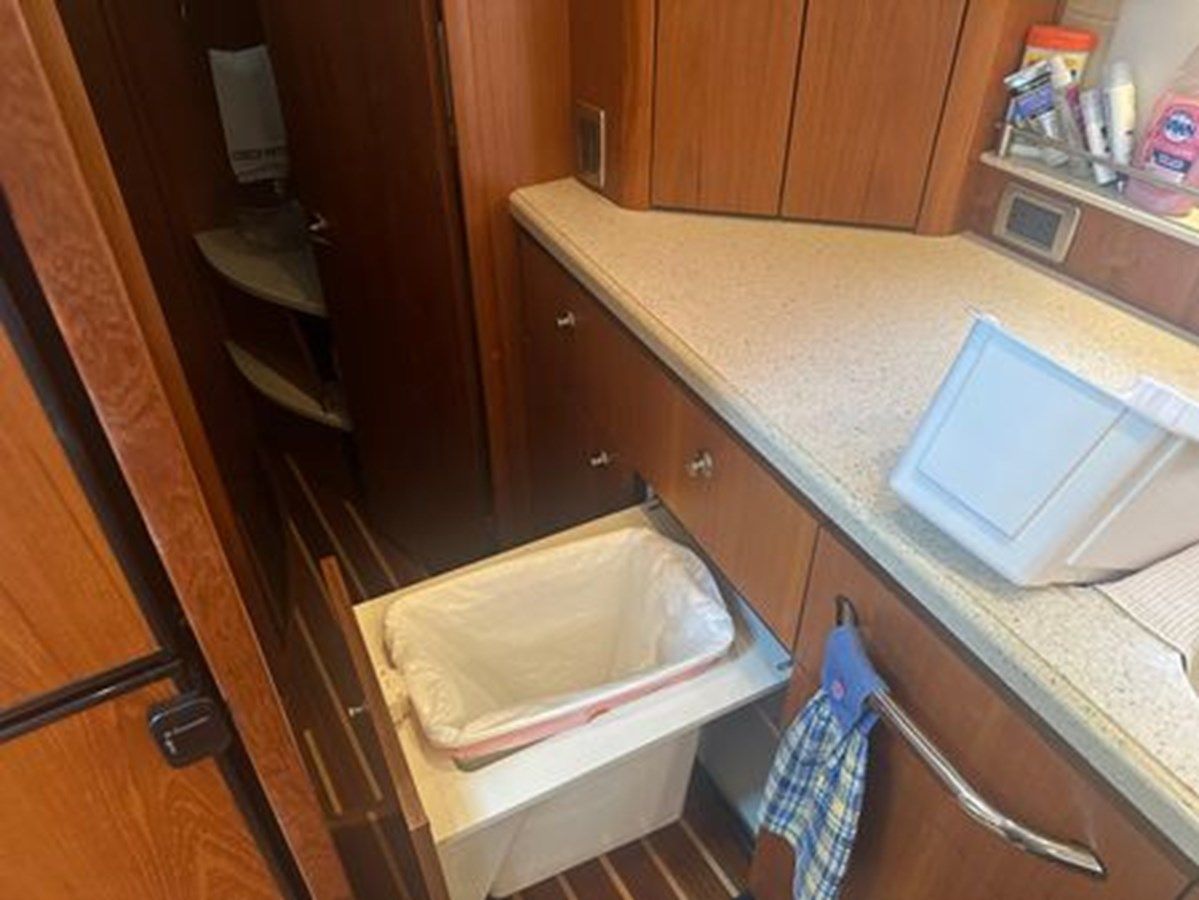 Buy a 2007 Tiara Yachts 4300 Sovran at Shestakov Yacht Sales