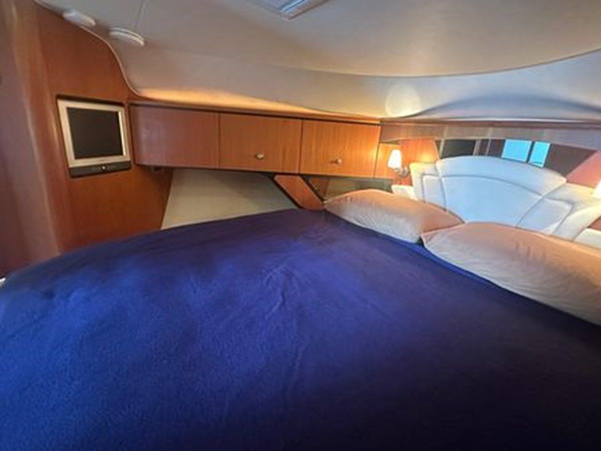 best yacht sales deals 2007 Tiara Yachts 4300 Sovran 2007