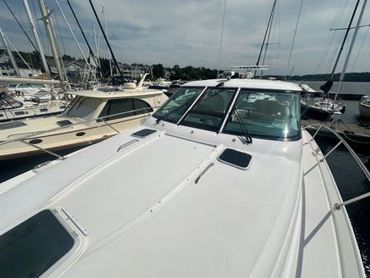 Buy a 2007 Tiara Yachts 4300 Sovran 4300 Sovran at Shestakov Yacht Sales