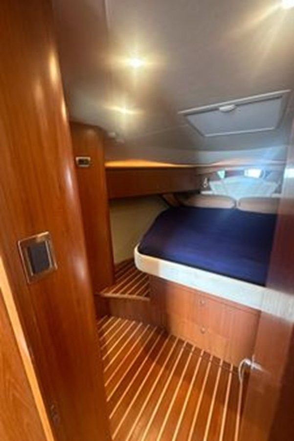 Buy a yacht 2007 Tiara Yachts 4300 Sovran - VOLVO PENTA