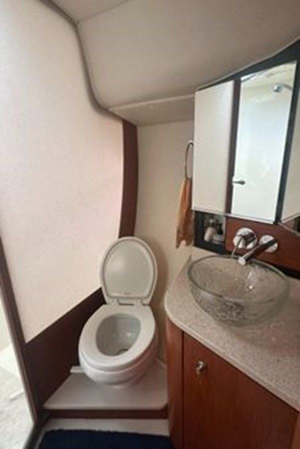 2007 Tiara Yachts 4300 Sovran yacht sale