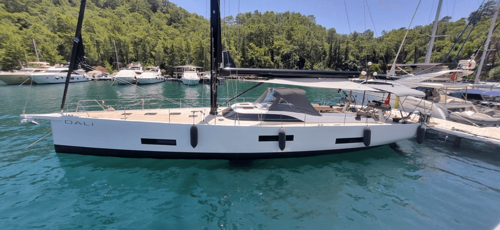 Купить DALI - SOLARIS YACHTS