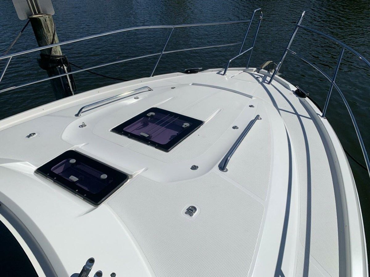 Buy a 2015 Bavaria S36 S36 at Shestakov Yacht Sales