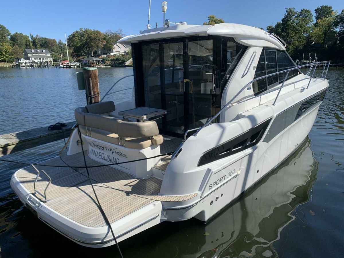 Buy a yacht 2015 Bavaria S36 - Bavaria Yachts