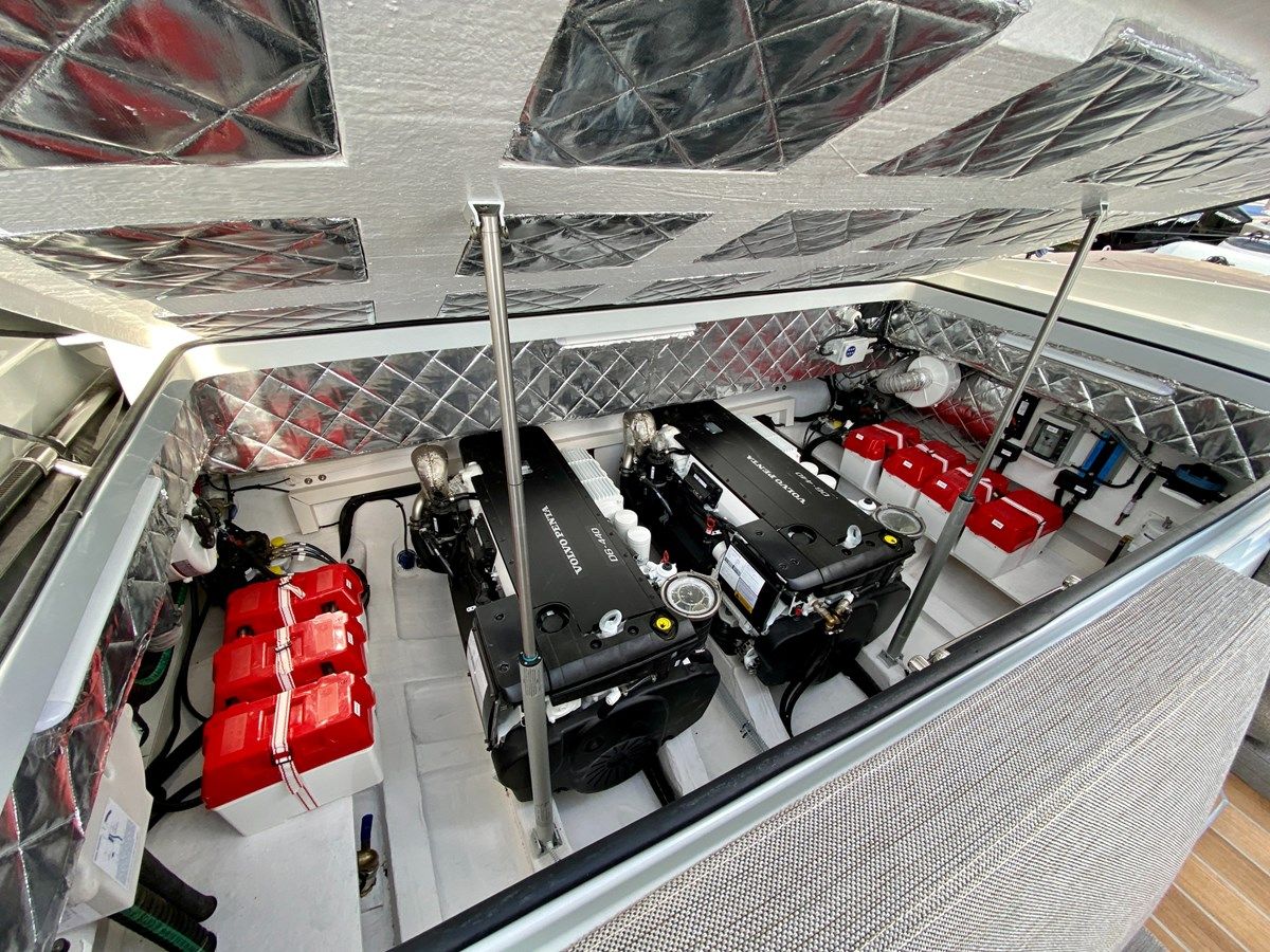 Стоимость яхты SEAYOU - SACS MARINE