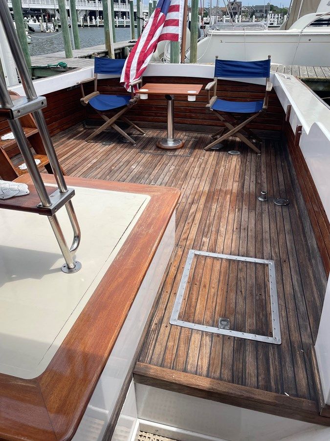 Encore Hard Top Sea Skiff with Flybridge price