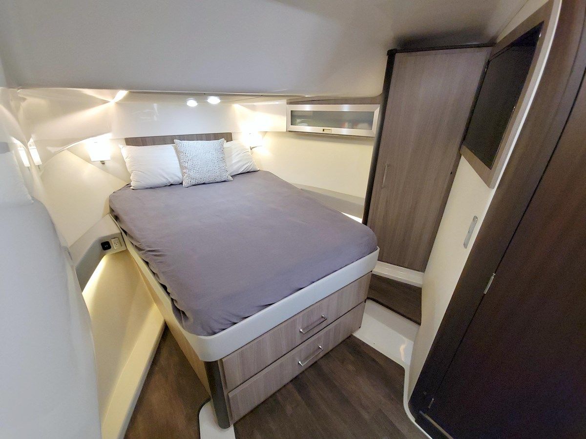 Elena Trinidad 36 XO