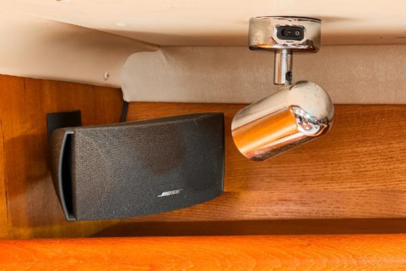 Лучшие предложения покупки яхты Saba Rock'N 38