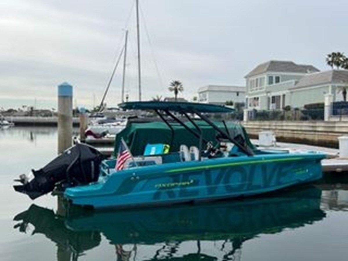 2021 Axopar X Jobe The Revolve XXII - Axopar