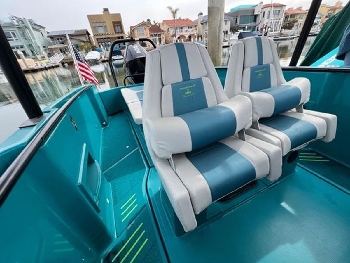 2021 Axopar X Jobe The Revolve XXII 22