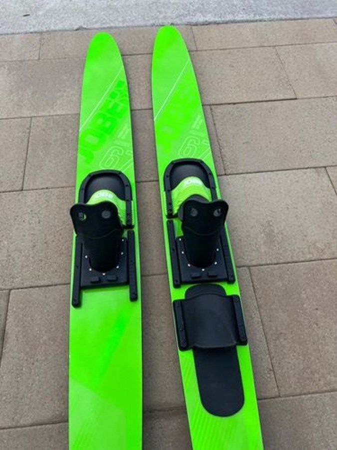 Купить яхту 2021 Axopar X Jobe The Revolve XXII - Axopar в Shestakov Yacht Sales