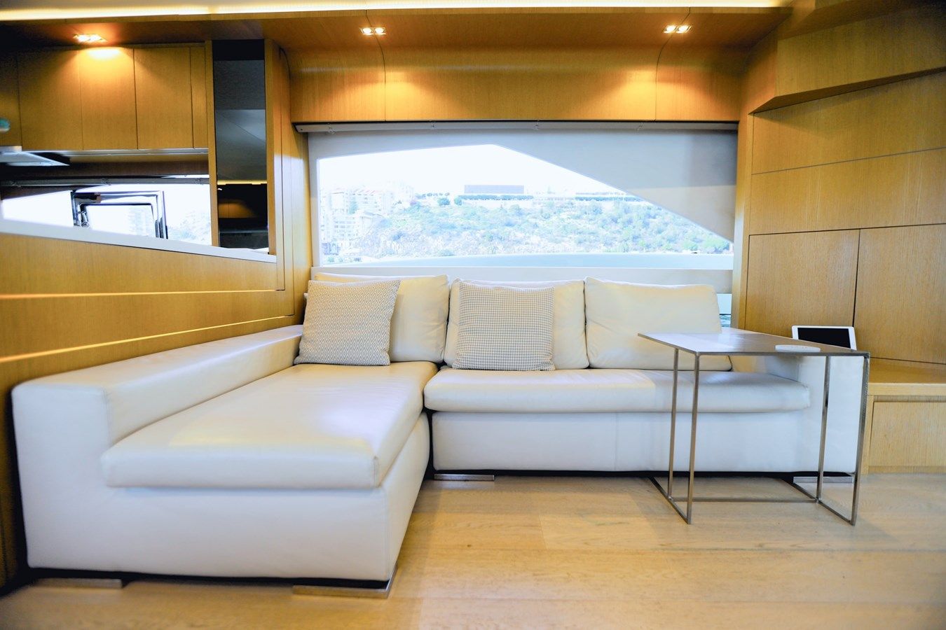 Buy a yacht DOLLY 800