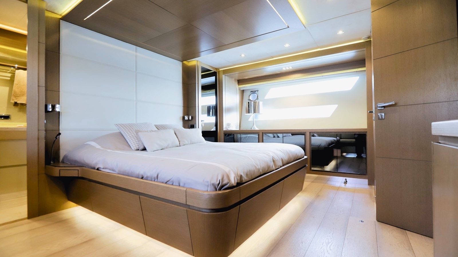 best yacht sales deals DOLLY 2015