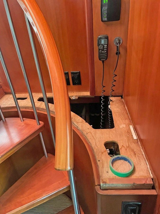 the best price on Hatteras 68 Convertible 68