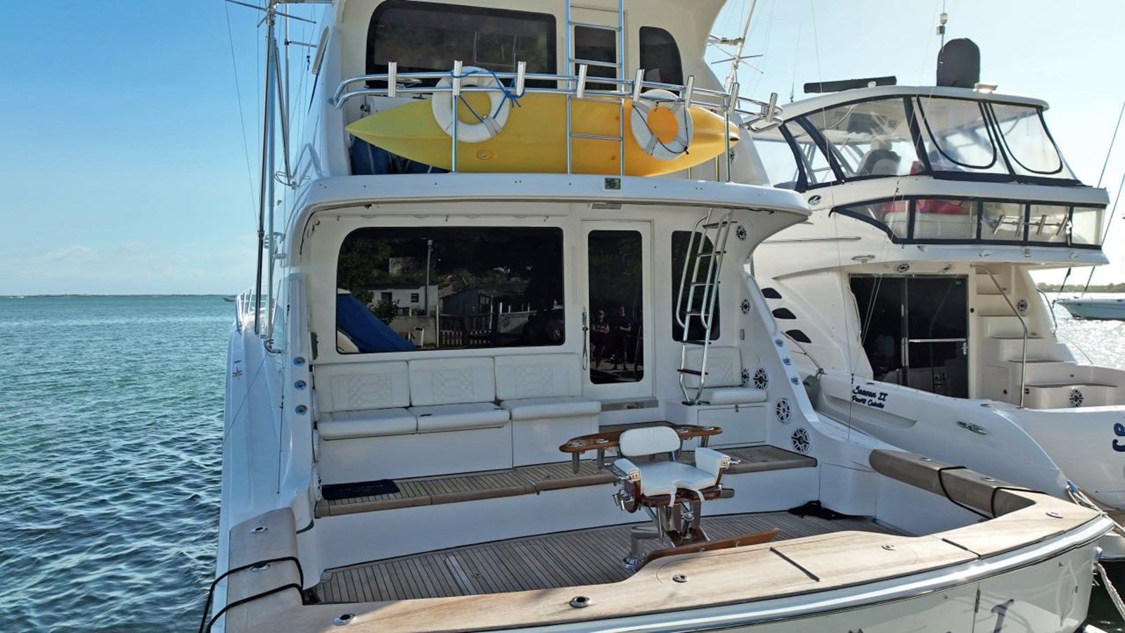 Buy a Hatteras 68 Convertible - Hatteras at Shestakov Yacht Sales