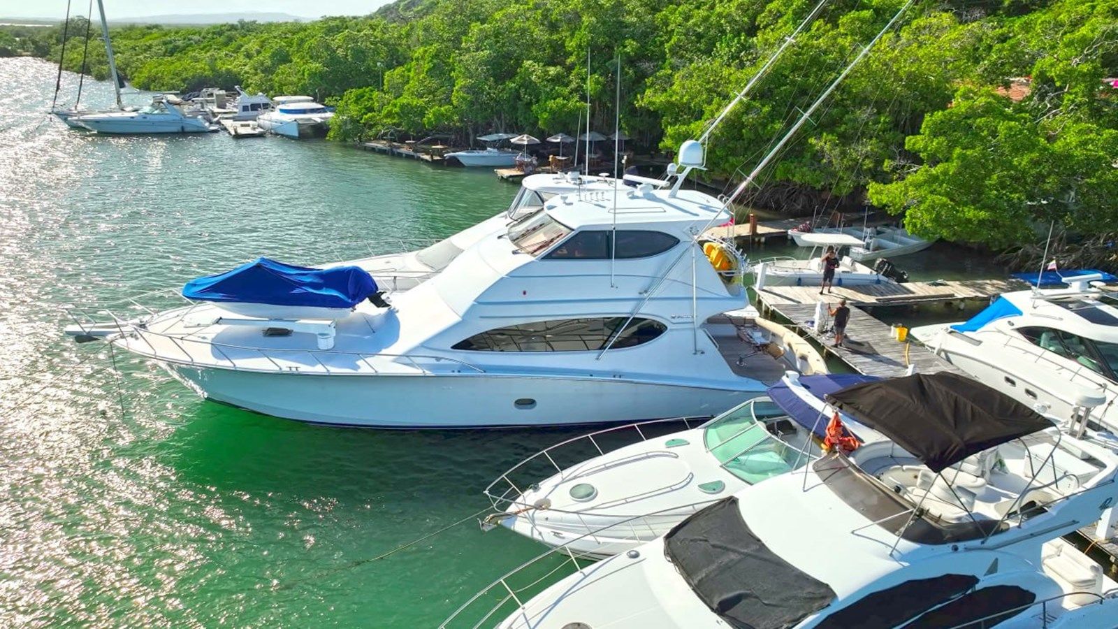 Hatteras 68 Convertible 68 Convertible price