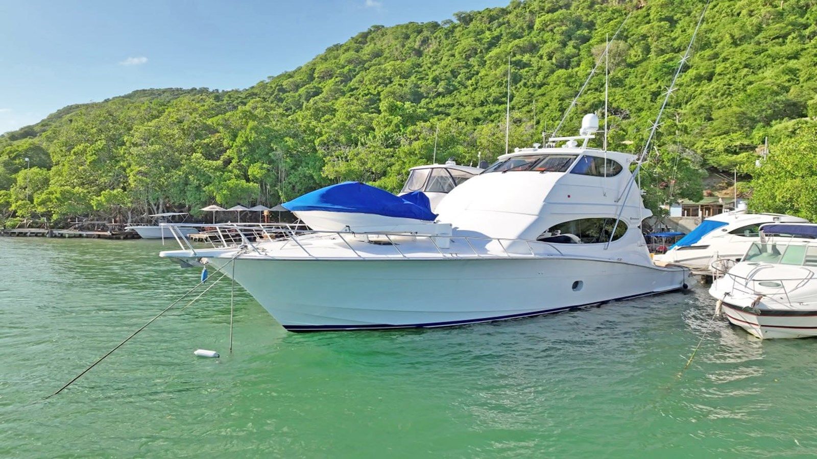 Buy a Hatteras 68 Convertible 68 at Shestakov Yacht Sales