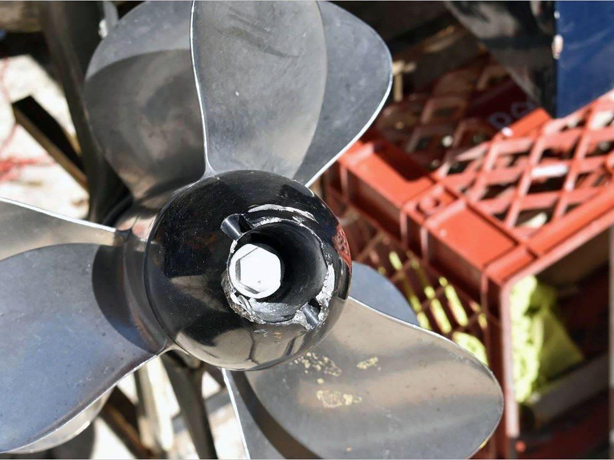 Buy a 20' Hacker Craft 1990 1990 at Shestakov Yacht Sales