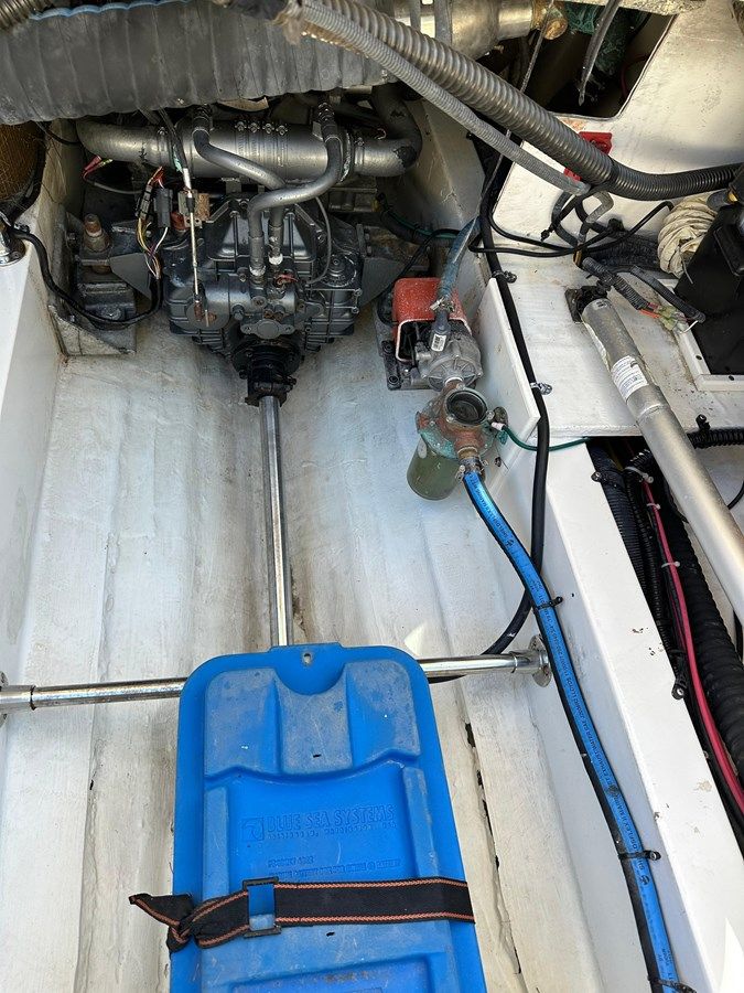 the best price on No Name 2006