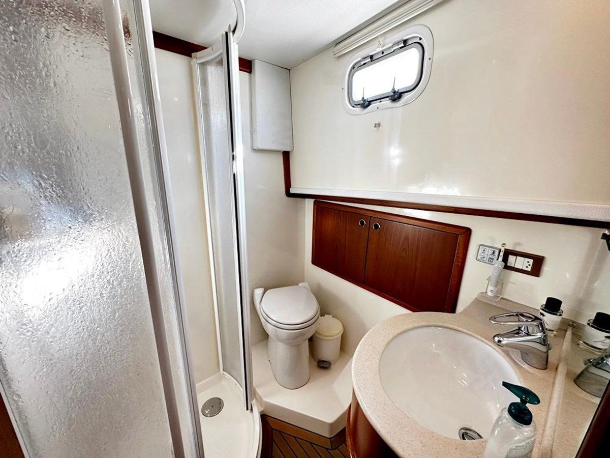 the best price on EL GEORGES 1999