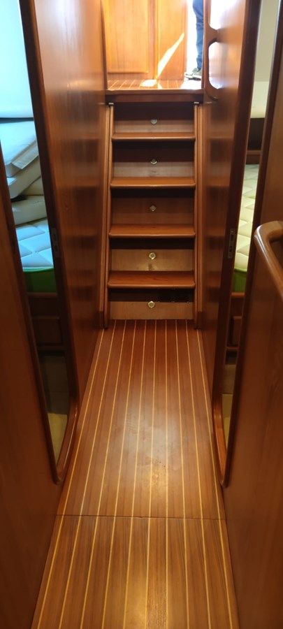 Buy a EL GEORGES 48 at Shestakov Yacht Sales