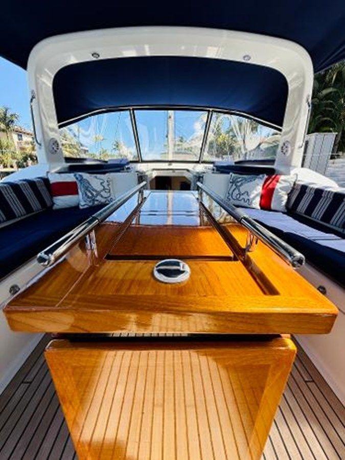 Buy a yacht Freedom - Beneteau