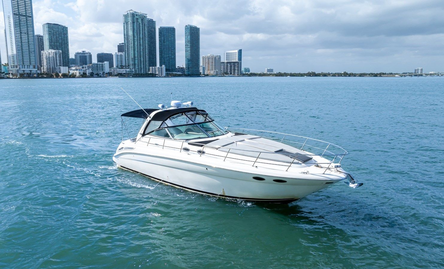 Стоимость яхты Sea Ray 380 Sundancer - SEA RAY