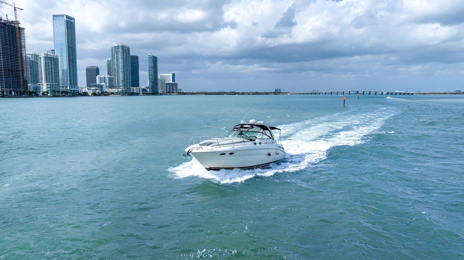 Стоимость яхты Sea Ray 380 Sundancer 2003