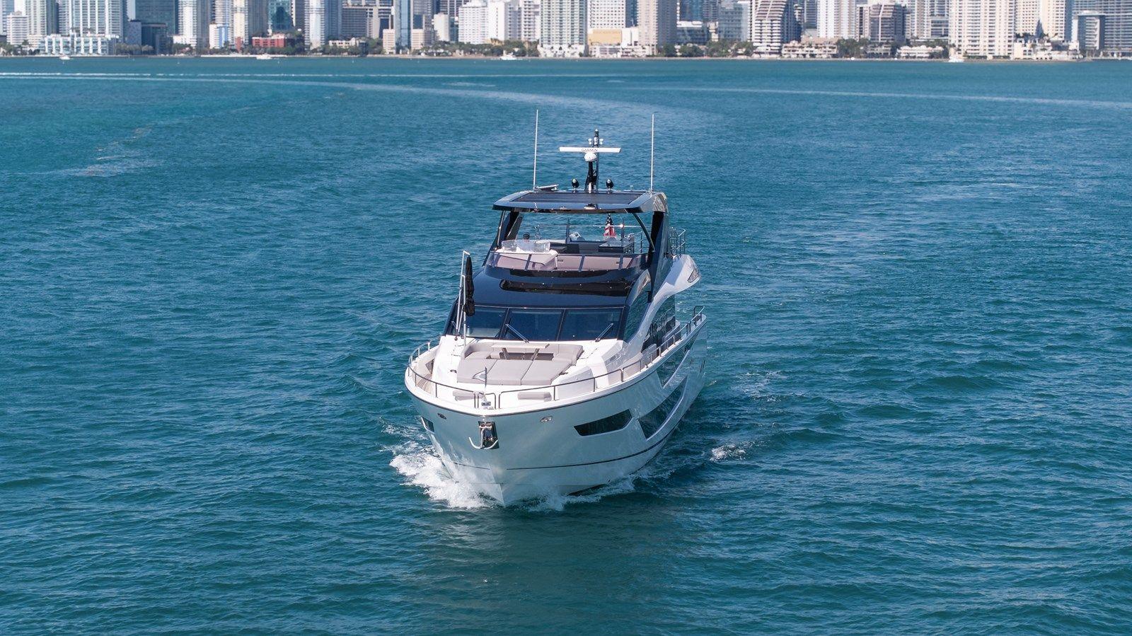 Купить яхту Hideout 88 в Shestakov Yacht Sales