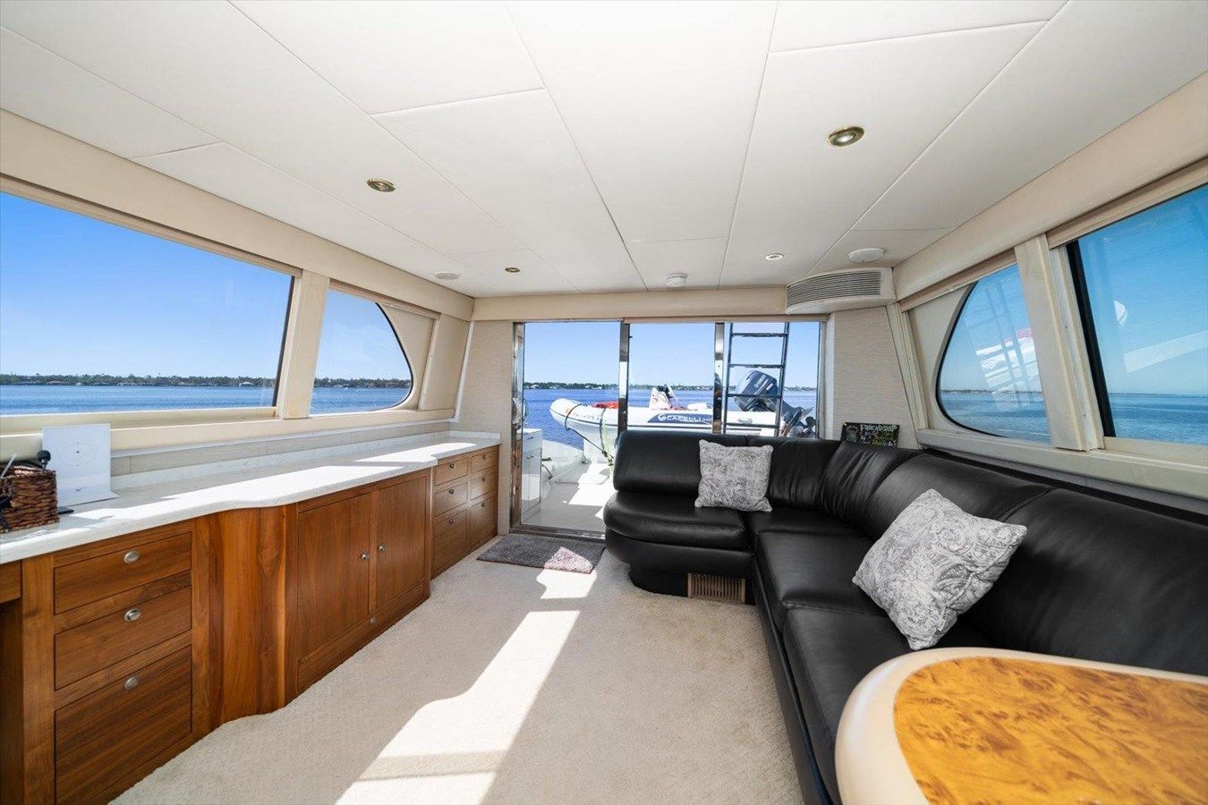 Buy a Octopi - Lazzara at Shestakov Yacht Sales