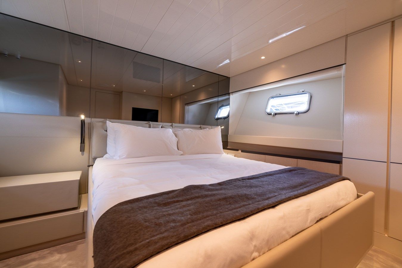 Купить Athena - BLUEGAME