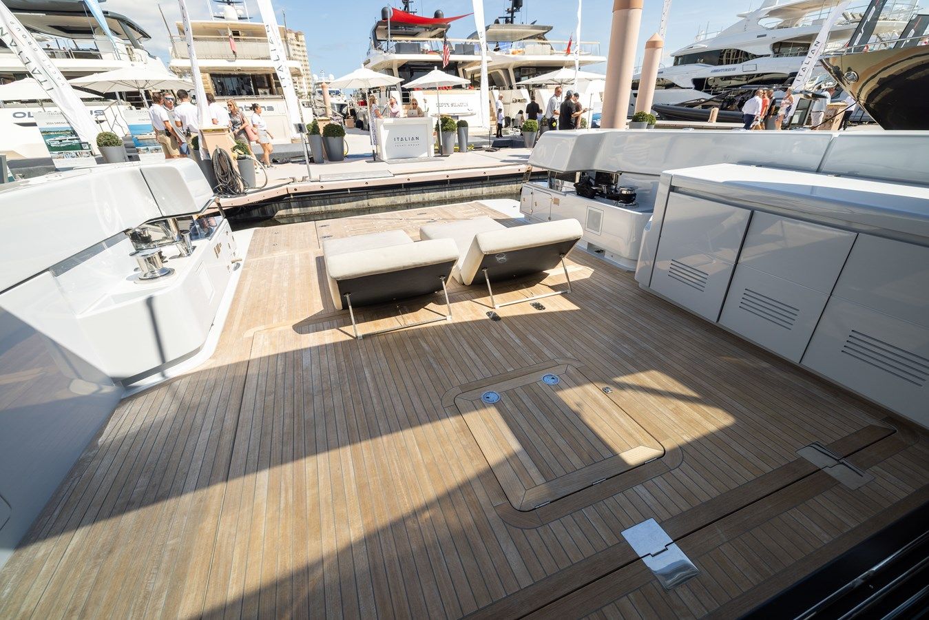 Стоимость яхты Athena 74