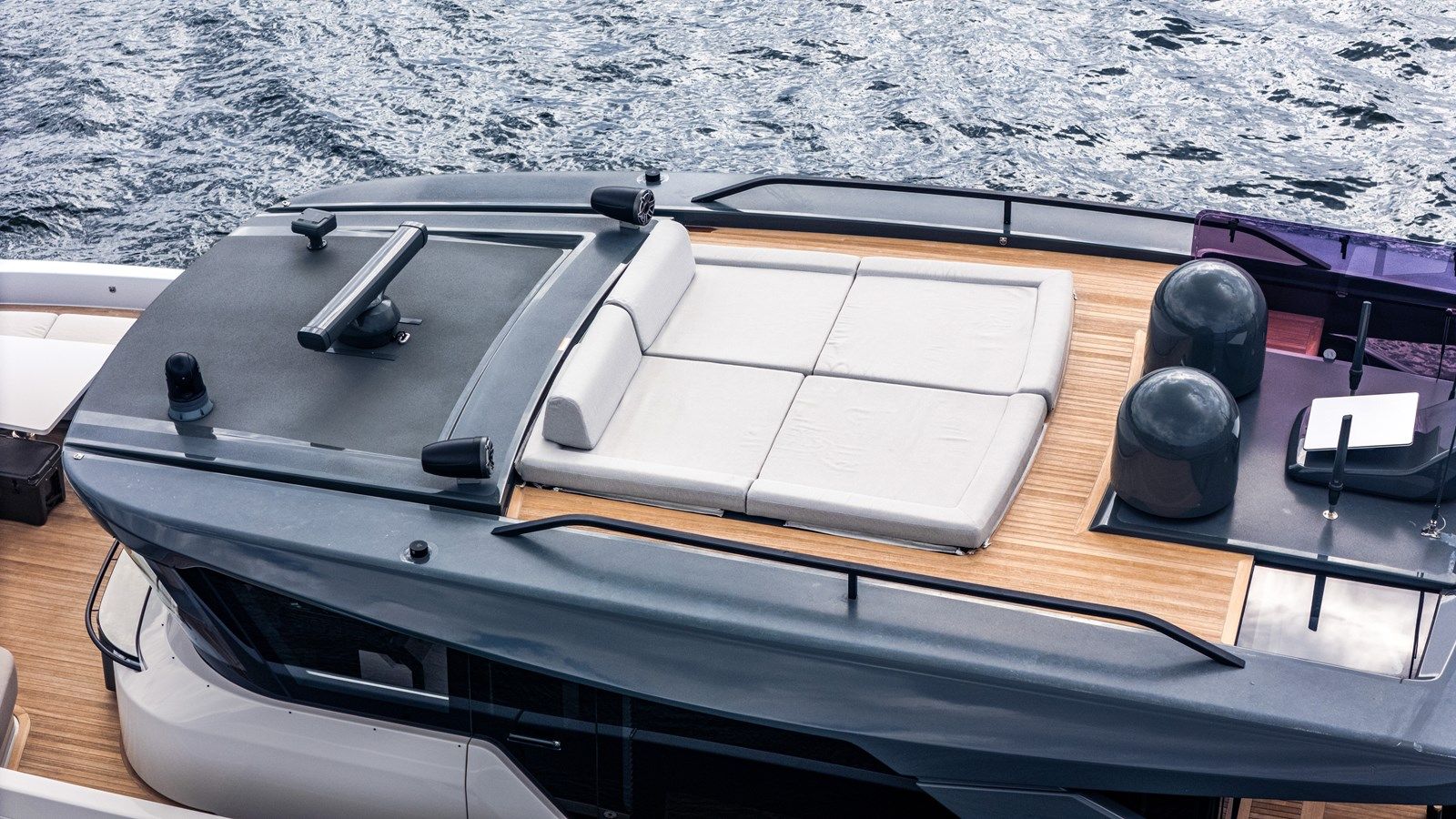 Продажа яхты Athena - BLUEGAME