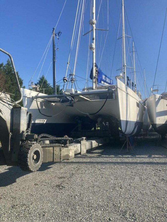 Buy a yacht ADVENTURE 2010