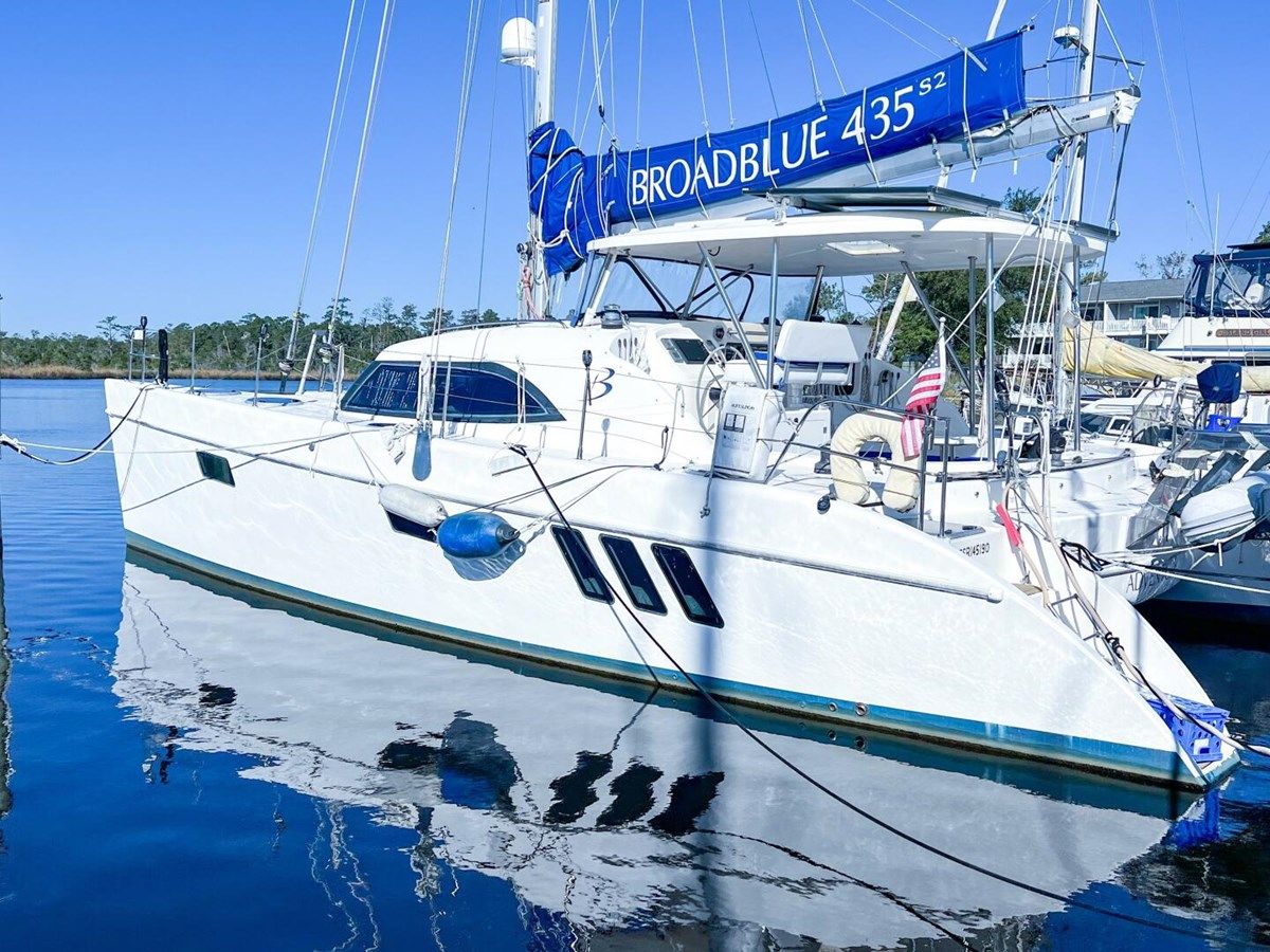 the best price on ADVENTURE - BROADBLUE