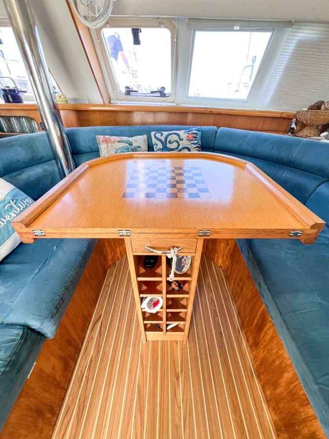 Buy a yacht ADVENTURE