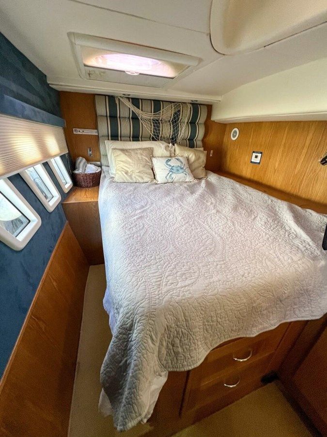 best yacht sales deals ADVENTURE 435