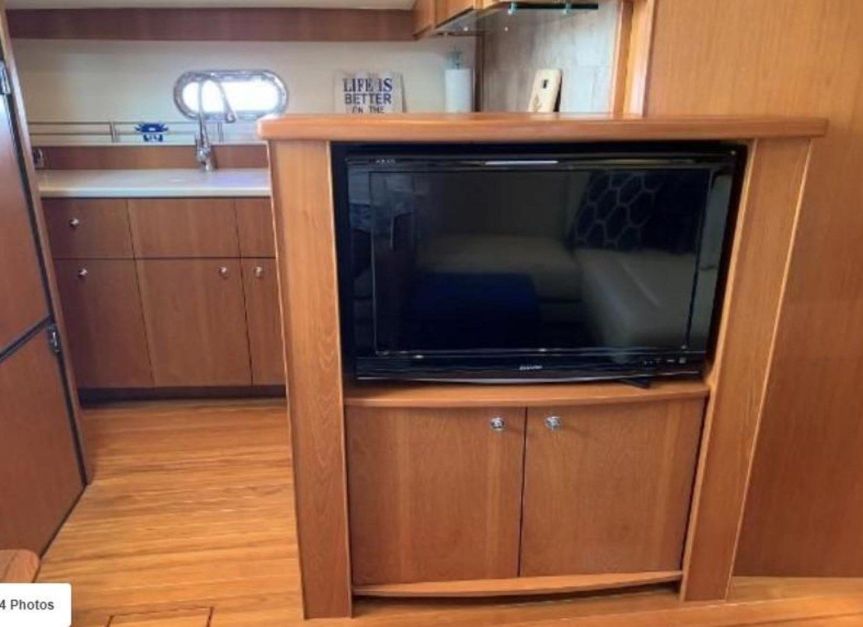 Продажа яхты 2009 Tiara Yachts Sovran 4300