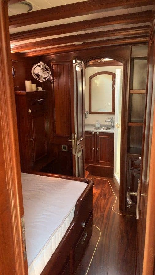 Buy a yacht Levantina - VALENA YACHTING