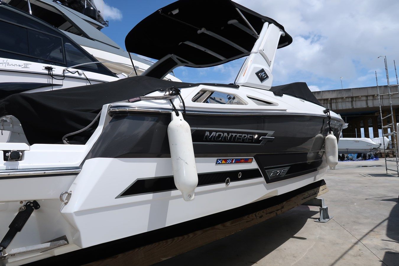 Купить яхту Monterey 275 Super Sport 275 Super Sport в Shestakov Yacht Sales