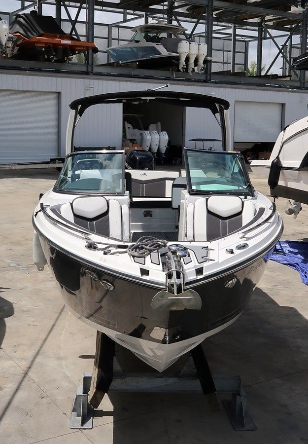 Купить Monterey 275 Super Sport - MONTEREY