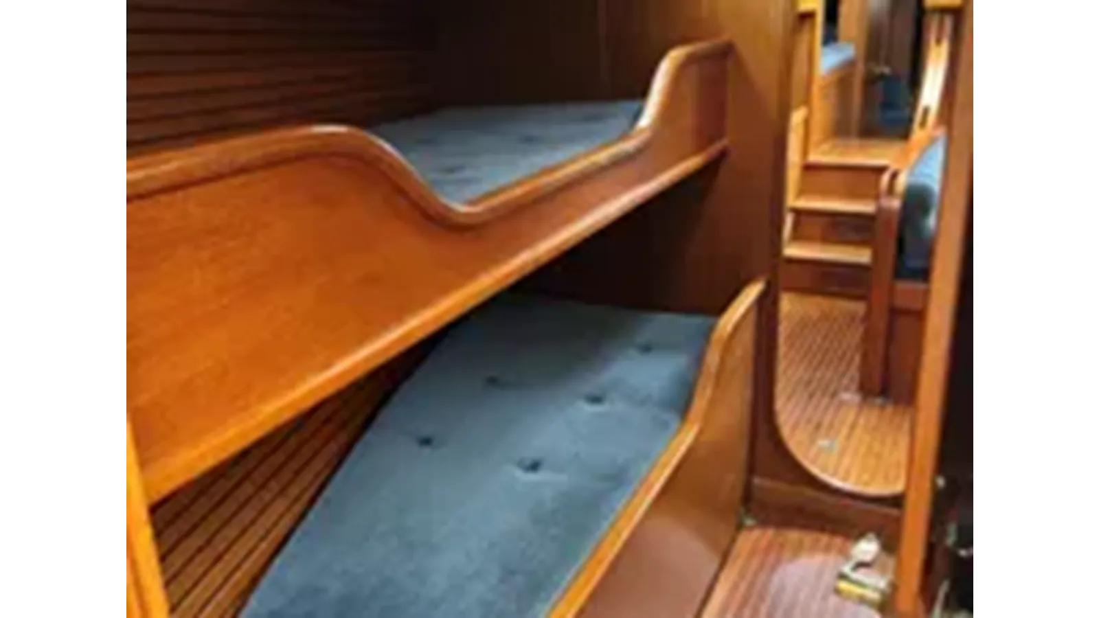 1989 Jonmeri 48 Pilot House