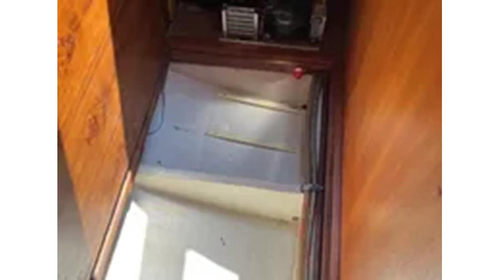 best yacht sales deals 1989 Jonmeri 48 Pilot House