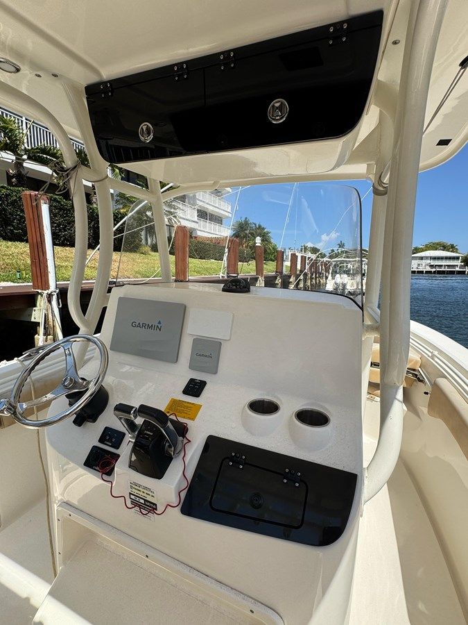 the best price on 2018 Key West Billistic 281 Center Console - KEY WEST