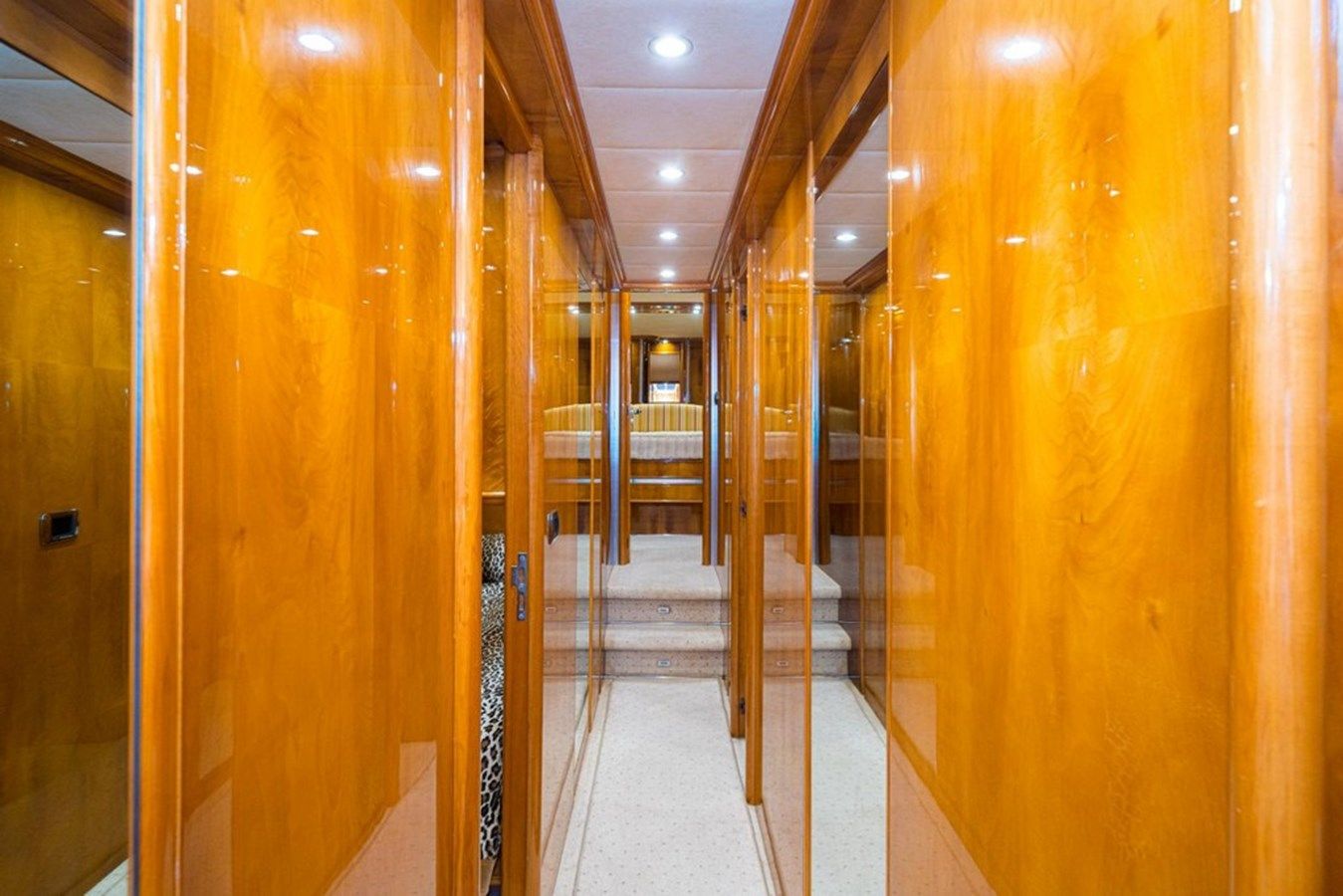 Buy a yacht ASTONDOA 82 GLX 82 GLX