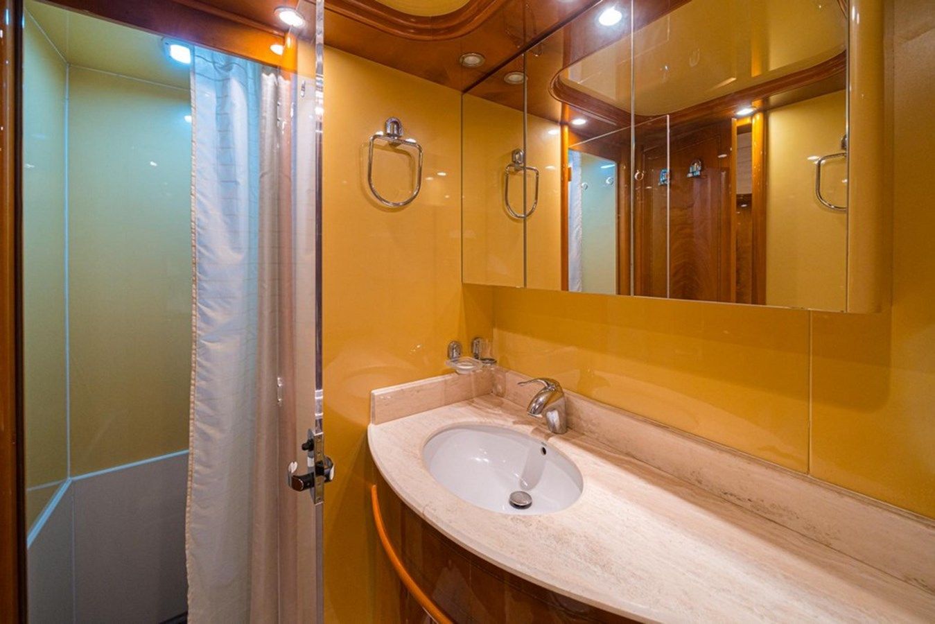 Buy a yacht ASTONDOA 82 GLX - Astondoa