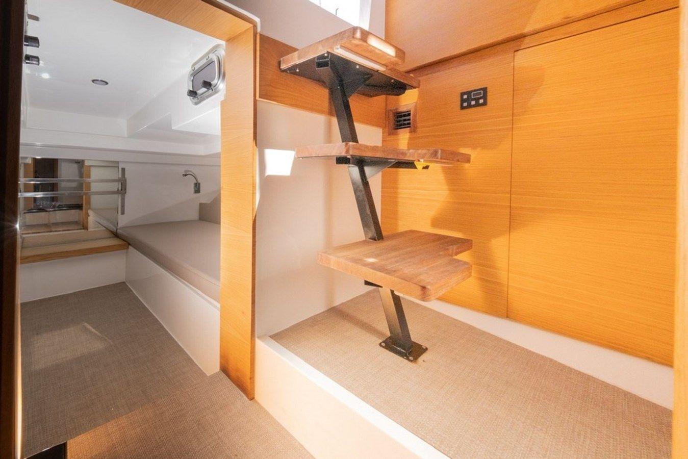 DE ANTONIO D33 - DE ANTONIO YACHTS price