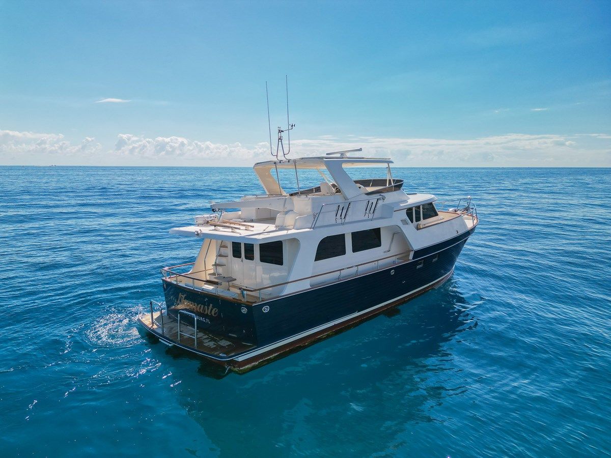 Buy a yacht NAMASTE Explorer 53C