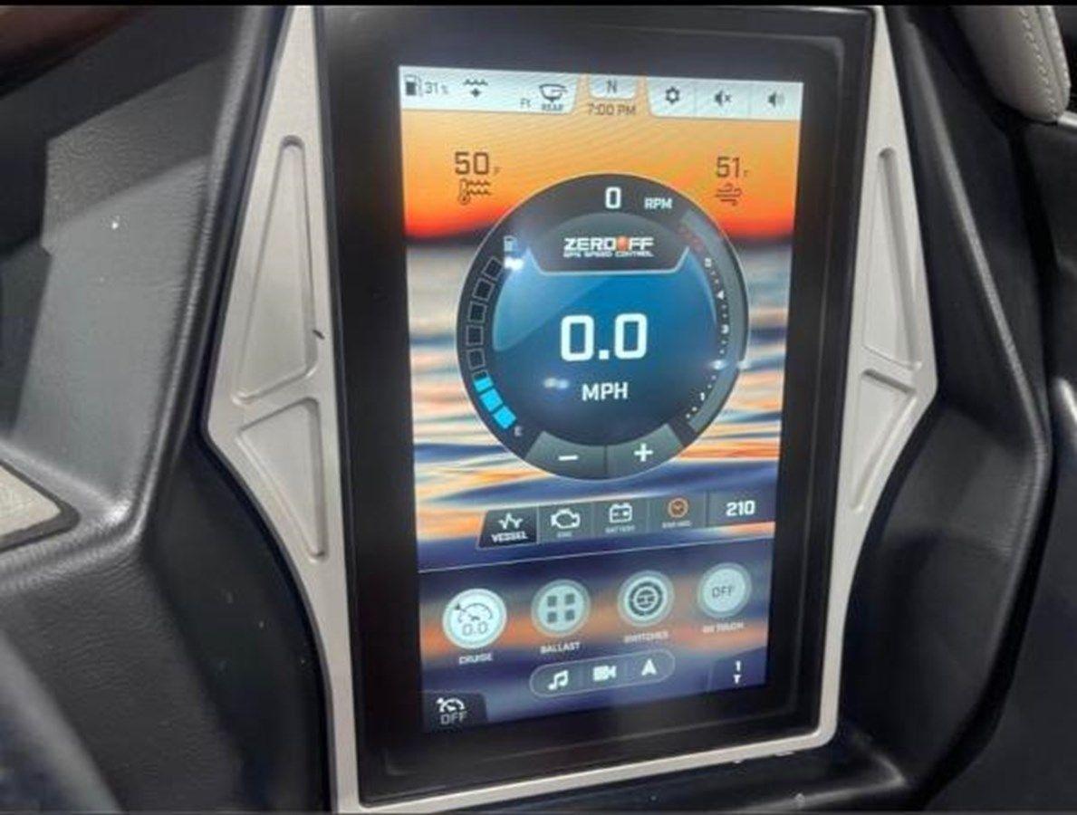 Стоимость яхты - 22RZX